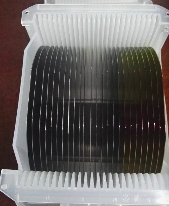 Piezoelectric Crystal LiTaO3 LiNbO3 Wafers , Black LT And LN Wafer For Saw
